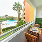 W Swim Pool And Seaview